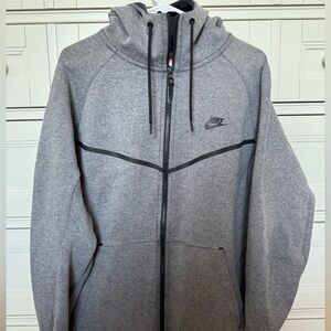 Men’s Nike Hooded Zip Up Size XL